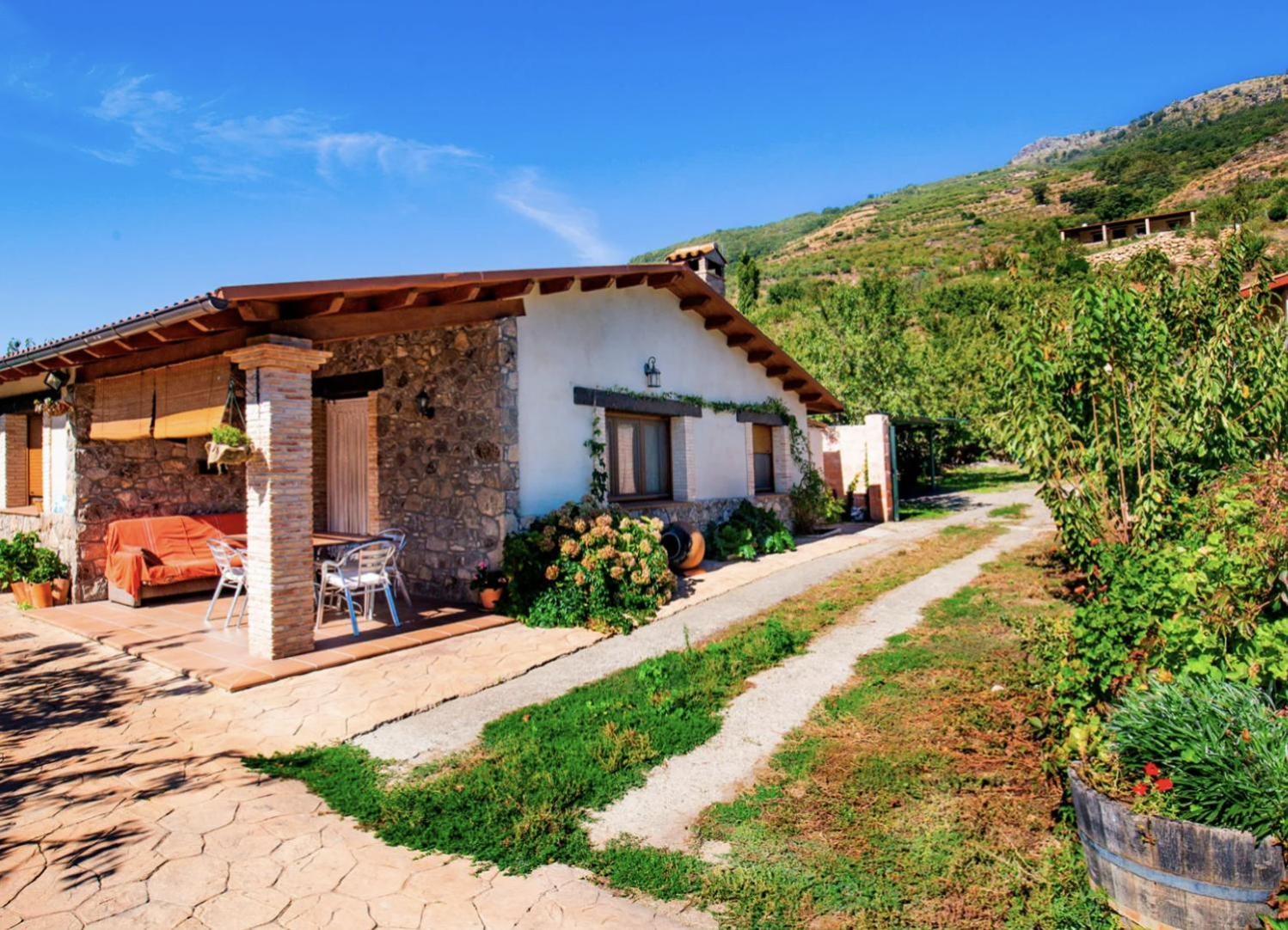 Casa Rural La Picotina Navaconcejo Exterior photo